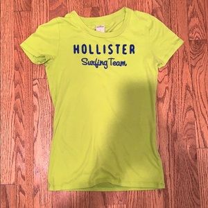 Hollister “Surfing Team” T-Shirt